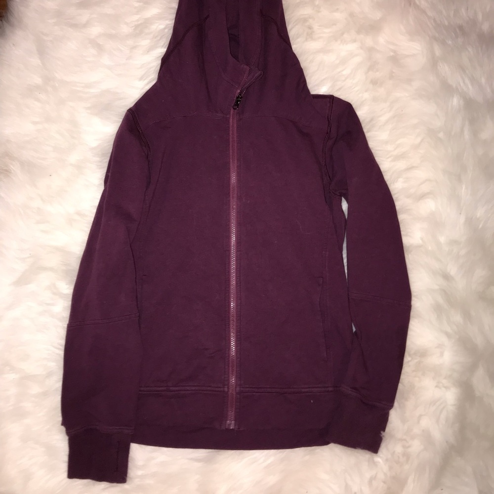 Lululemon jacket size 8
